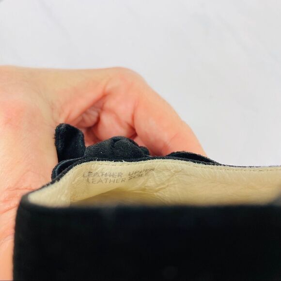 Banana Republic Suede Bow Toe D’Orsay Heels Black - Picture 7 of 7